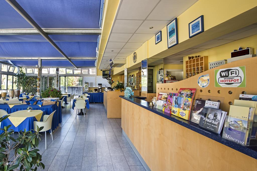 Hotel Minerva Lignano Sabbiadoro Ngoại thất bức ảnh