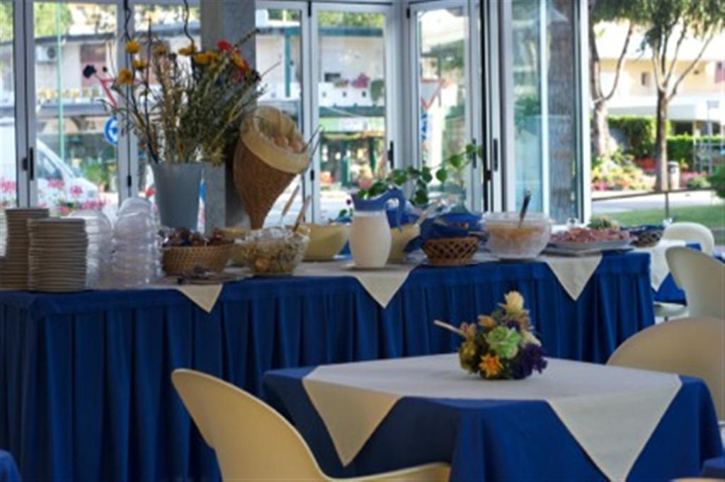 Hotel Minerva Lignano Sabbiadoro Ngoại thất bức ảnh