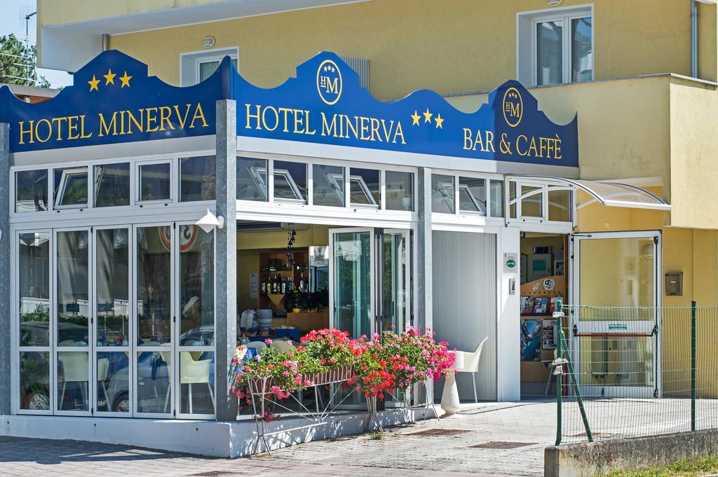 Hotel Minerva Lignano Sabbiadoro Ngoại thất bức ảnh
