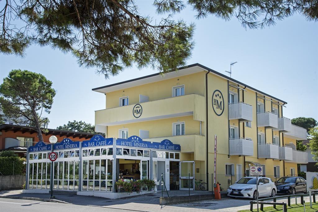 Hotel Minerva Lignano Sabbiadoro Ngoại thất bức ảnh