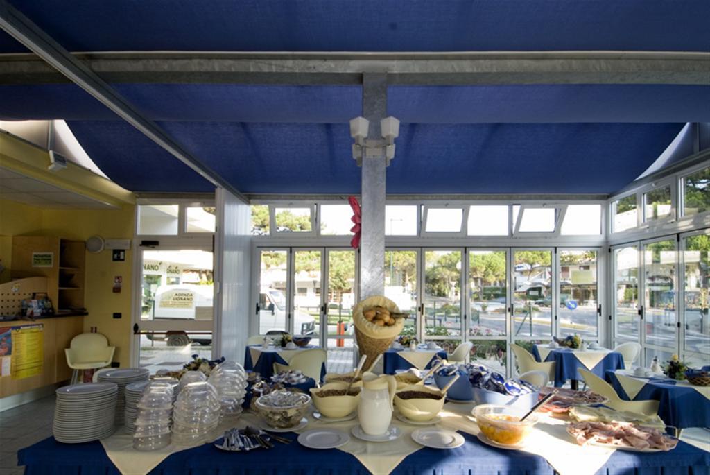 Hotel Minerva Lignano Sabbiadoro Ngoại thất bức ảnh