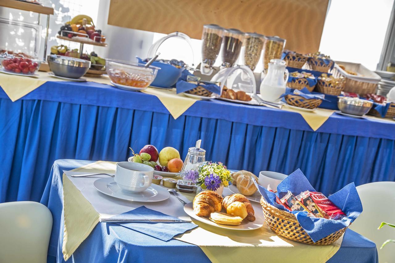 Hotel Minerva Lignano Sabbiadoro Ngoại thất bức ảnh